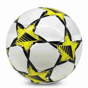 Ballon de football en cuir PU de taille normale, haute durabilité, design personnalisé, entraînement, match, fabrication directe, OEM - Product Image 1
