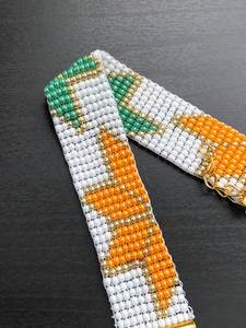 Brazalete de abeja con cuentas bordado hecho a mano, ligero, duradero, respetuoso con el medio ambiente, tamaño personalizable para mujeres y niñas - Product Image 3