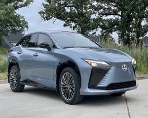 LEXUS RZ 450e Luxury AWD 2023 d'occasion - PRÊT À ÊTRE EXPÉDIÉ - Product Image 1