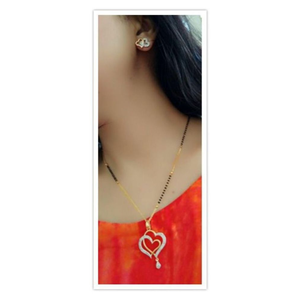 Mangalsutra double cœur prêt pour le mariage avec sertissage à griffes et incrustation en alliage de zinc - Product Image 1