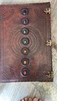 Journal en cuir écologique personnalisé avec pierres d'agate géantes 7 chakras, motif floral et de lecture, 13x10 pouces