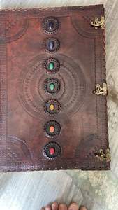 Journal en cuir Jumbo 7 Chakra Stone en agate sur mesure mesurant environ 13x10 pouces est un journal magnifiquement conçu - Product Image 2