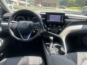 ใหม่/มือสอง ปี 2023 สำหรับ Camry LE FWD เบาะหนัง หลังคาซันรูฟแบบพาโนรามา เกียร์อัตโนมัติ ระยะทาง 25001-50000 ไมล์ - Product Image 4