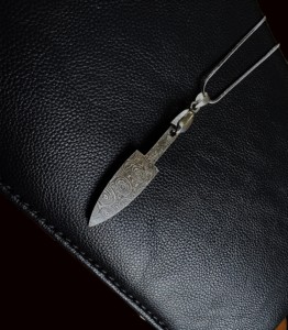 Handmade Damascus steel mini pendant, birthday gift, gift for her, new fashion, handmade pendant - Product Image 4
