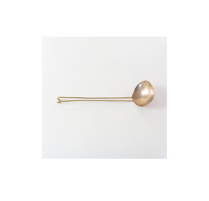 Cuchara de sopa de latón única con pieza de diseño tallada a mano pulida con cubiertos de sopa para servir cenas en restaurantes - Product Image 3