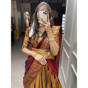 Precioso Lehenga de Algodón Zari Color Mostaza con Cinturón, Semi-Cosido, Talla Personalizada para Vestimenta de Boda - Product Image 2