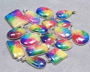 Collier pendentif en cristal de Quartz arc-en-ciel pour femme plaqué or superposition en argent pendentif en pierre précieuse de guérison - Product Image 2