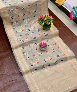 Maria Ladies Formal Gharara Suit Algodón Impreso Diseño árabe con Dupattas para ropa de fiesta - Product Image 4