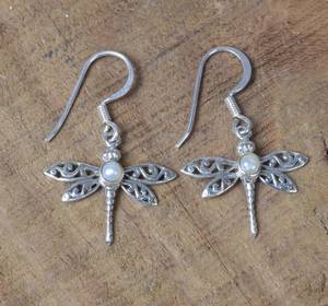 Boucles d'oreilles en perles d'eau douce en argent sterling Dragonfly Hook Design june Birthstone Gift for Birthday - Product Image 1
