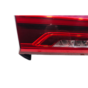 FEU STOP ARRIÈRE GAUCHE INTEGRÉ À LA PORTE AUDI Q3 Série (F3B) 83A945093C (18>) - Product Image 3
