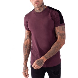 T-shirt classique personnalisé à épaules tombantes, coupe oversize, style streetwear hip-hop, éthique et durable, pour le jogging et comme sous-vêtement. - Product Image 5