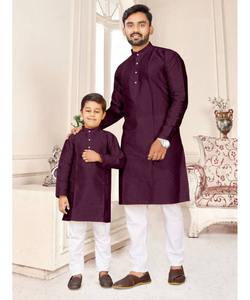 ThobeKurta con estilo de boda para hombres en tela verde india con Pijama corto de algodón de pollo y cuello de cuello Pathani - Product Image 1
