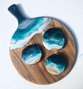 Vente en gros de planche à fromage et planche à découper indiennes faites à la main en bois et en résine Fabricant de modèle décoratif de haute qualité - Product Image 3