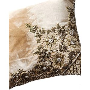 Cojín Decorativo Floral de Terciopelo de Lujo para Sofá y Hogar - Product Image 1