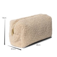 Sac de poche personnalisé fait à la main en fourrure moelleuse de haute qualité pour les femmes pour une utilisation de voyage préférable pour transporter des brosses et des accessoires