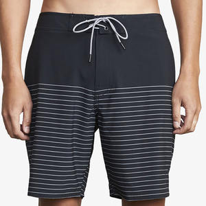 กางเกงขาสั้นชายแห้งเร็ว ผลิตจากโพลีเอสเตอร์รีไซเคิล สำหรับเล่นกีฬาทางน้ำ ชุดว่ายน้ำชายหาด แบบสั่งทำพิเศษ - Product Image 2