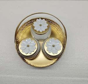 Ensemble cadeau de pot de récipient jetable avec la conception de Meenakari comprenant le panier et la boîte ovales en métal pour l'usage d'autocollant de retour - Product Image 2