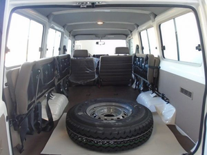 Sièges en cuir 4x4 AWD d'occasion, pas chers, pour Hardtop 4.5L cinq places - Product Image 4