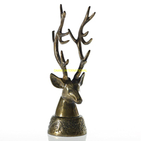 Ensemble de sculptures de rennes en métal doré faites à la main, statues modernes de cerfs à cornes pour la décoration de Noël et l'ornement de la maison pendant les fêtes