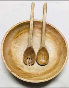 Ensemble de bol à salade en bois de manguier fait à la main Design sculpté élégant pour des dîners écologiques durables - Product Image 1