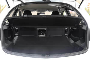 Pick-up compact essence d'occasion 2025, 5 portes, 6 places, transmission intégrale/4x4, conduite à gauche, sièges en cuir, toit ouvrant panoramique, exportation - Product Image 6