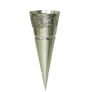 ที่ใส่เทียนทีไลท์เหล็กสำหรับตกแต่งบ้านรูปทรงกรวยสีเงินสำเร็จรูปทำด้วยมือสำหรับตกแต่งสวนและคริสต์มาส - Product Image 4