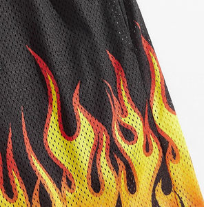 Pantalones Cortos de Baloncesto con Estampado de Llamas Personalizados, Ropa Deportiva de Malla Negra, Pantalones Cortos Urbanos con Diseño de Fuego, Cintura Elástica, Secado Rápido - Product Image 3