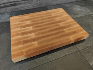 Tabla de Cortar Grande de Madera Dura de Buena Calidad con Asas Antideslizantes para Rebanar, Servir y Tallar, Disponible a Precio de Exportación - Product Image 2