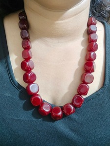 Collares de joyería de resina hechos a mano con acabados antiguos, estilo de doble tono y patrones de remolino únicos Accesorio de fiesta ideal - Product Image 3