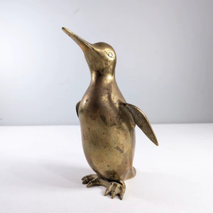 Figura artística moderna de animales de aluminio para interiores de casas elegantes y acento de centro de mesa decorativo - Product Image 1