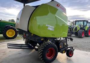 Moissonneuse-batteuse agricole d'occasion CLAAS Variant 385 Roto Cut - Product Image 2