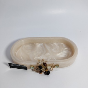 Bandeja de madera de resina epoxi de diseño moderno elegante hecha a mano con mango de metal Bandeja de servicio de cocina única para negocios de Bodas de té - Product Image 3