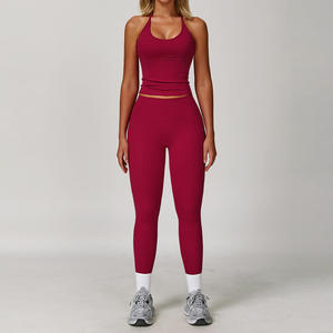 Conjunto de yoga sólido con logotipo personalizado para mujer, Top corto de yoga con cuello Halter y mallas de Yoga de cintura alta, conjunto deportivo de 2 uds. - Product Image 2