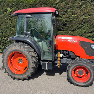 Potente tractor de ruedas Kubota M8540 60HP construido con fuertes capacidades agrícolas, la mejor máquina para agricultores que necesitan - Product Image 5