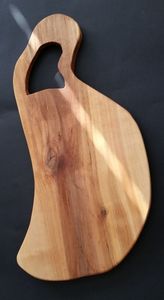 Planche à découper multifonctionnelle en bois de noyer en forme de guitare avec poignée Plateau à pizza servant des collations pour le petit-déjeuner - Product Image 5
