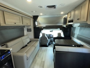 Nouvelle caravane de camping 2026 F-o-r-e-s-t R-i-v-e-r F-o-r-e-s-t-e-r L-e 3251D-S-F - Product Image 6