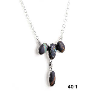 Collier artisanal Southwest Black Jack en opale, titane, argent sterling, chaînes en or rhodié, motif géométrique numérique, forme crochet - Product Image 3