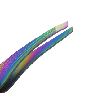 Pinzas profesionales para cejas de acero inoxidable de alta calidad con punta puntiaguda Logotipo privado personalizado Hecho en Pakistán para uso de belleza - Product Image 2