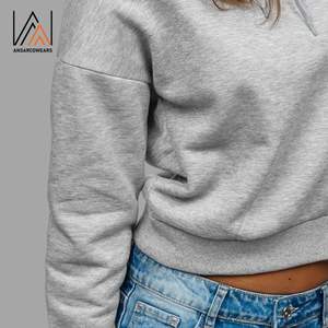 Sweats à capuche chauds de couleur unie XS Gym pour femmes recadrée style High Street avec logo personnalisé coupe ajustée col à capuche vente en gros - Product Image 5