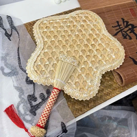 Éventail artisanal en paille de blé, forme de feuille/gourde, broderie en fil de soie rouge en relief, éventail décoratif personnalisé pour les fêtes