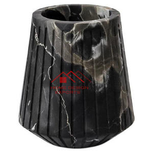 Jarrón de suelo de mármol blanco con Diseño a rayas superventas de 2024 para decoración de mesa de centro de Hotel en casa y florero de mármol para uso en bodas - Product Image 4