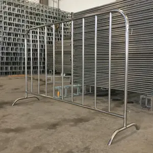 Barriera di controllo della folla zincata a caldo stile francese portabiciclette barricata in metallo barriere di controllo della folla in vendita
