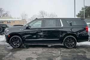 Voiture Diesel d'occasion 2024, conduite à droite/à gauche, véhicule à conduite à droite, livraison rapide disponible, sans accident et prête à être expédiée - Product Image 2