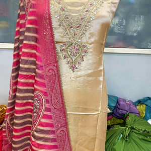 Costumes brodés à la main non cousus pour dames indiennes pakistanaises soie lourde Organza fête Salwar fantaisie techniques faites à la main - Product Image 1