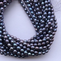Perles d'eau douce naturelles violettes, vertes et noires de 7 mm et 8 mm, forme pomme de terre, perles lisses taillées, brins de qualité AAA, certifiées IGI, en vrac régulier