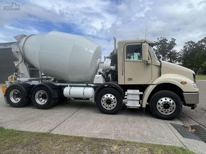 Neuer 2018 Freightliner <span class=keywords><strong>Columbia</strong></span> Cl112 Beton Zement <span class=keywords><strong>Mixer</strong></span>-Lkw zu verkaufen