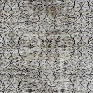 Vintage Turkish Large Rug 5.6x8.7 ft, Gray <b>Brown</b> Polka dot <b>Wool</b> Rug - Product Image 3
