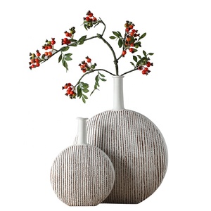 Top Selling Iron Metal Flower <b>Vases</b> <b>Set</b> Antique Design Manufacturer Customized Hammered Home Decoration Table <b>Vase</b> High Quality - Product Image 4