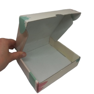 Boîtes cadeaux en carton recyclable imprimées en offset personnalisées avec lamination mate et revêtement UV pour médicaments, pilules et masques chirurgicaux - Product Image 2