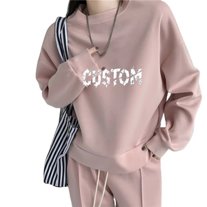 ชุดวอร์มผ้าฝ้ายเทอร์รี่สำหรับผู้หญิงชุดครอปโอเวอร์ไซส์ชุด2ชิ้นเสื้อวอร์มผ้าฝ้าย100% ออกแบบโลโก้ได้ตามต้องการสำหรับฤดูหนาว - Product Image 3